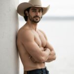 پرتره واقع‌گرایانه و مردانه در سبک وسترن...