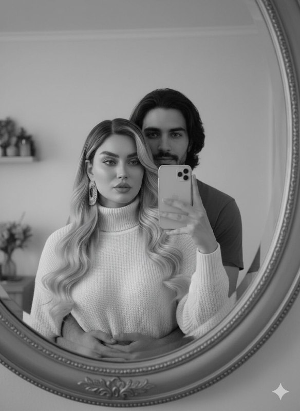 Tc1BuH5cd6YRBHRDJnBgOs2wmYBCaLKq9upJR70lPd_IWLQSBGHk4NrMx4KJU5E5QLwuN3n6kYtfkzFJcFwLBo_qeD3wVFH4BqkZ.jpeg آغوش آینهای عاشقانه و صمیمی A cinematic... - تصویر 1