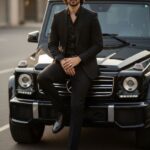 پرتره مردانه لوکس در مرسدس مشکیCreate an...