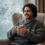 پرامپت دختر / پسر  / پسر  Ultra realistic cinematic indoor portrait...