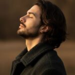 پرتره آرام و تأمل‌آمیز A hyper realistic...