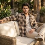 پرامپت دختر / پسر  / پسر Ultra realistic cinematic half body/three quarter...