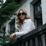 پرامپت دختر / پسر  / پسر  8K ultra realistic cinematic fashion...