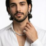 پرامپت دختر Ultra realistic luxury fashion portrait built 100% from the referenc...