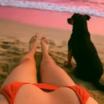 1 month ago revealing first person dècoletèe...