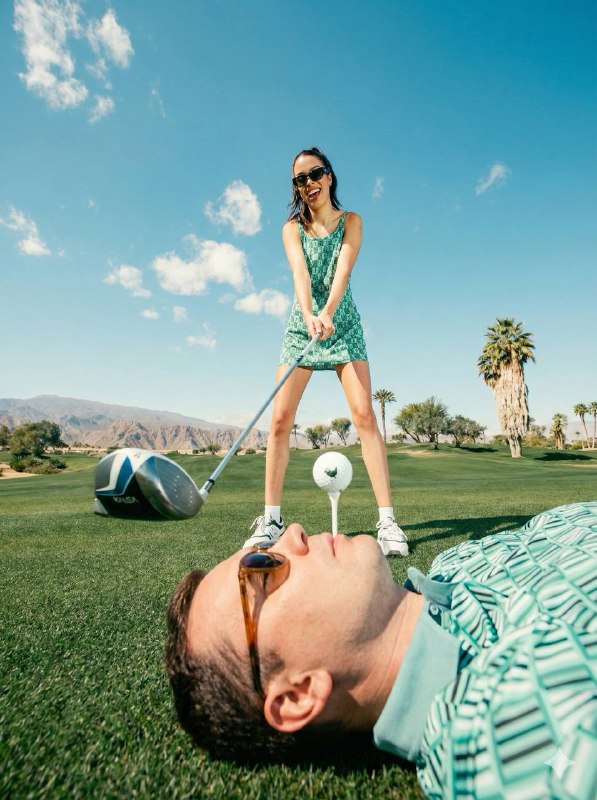 prompt gemini Vertical 3:4 ultra wide low...