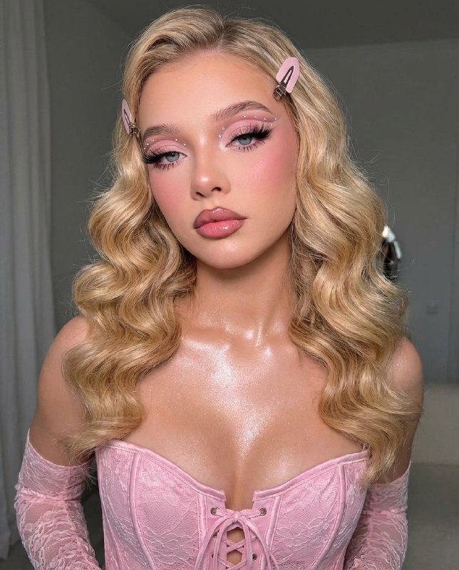 Создаем бьюти фото с голливудскими локонамиВажно! Чтобы...