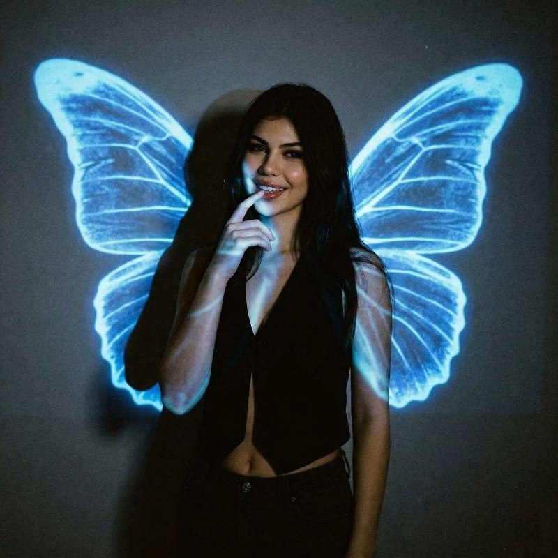 [GENERATE A PHOTO USING THE CHARACTER IMAGES...