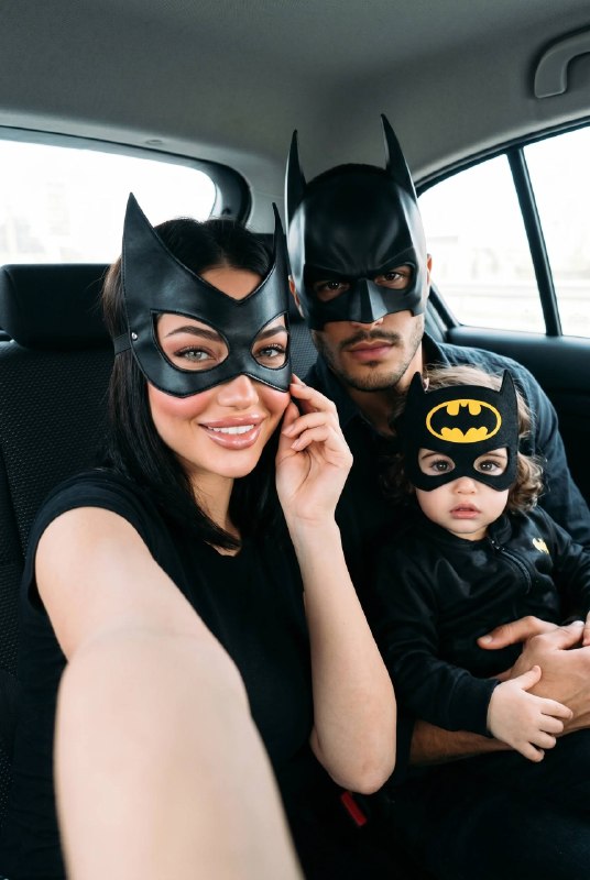 Batman FamilyМеню создать изображение NANO BANANO PRO...