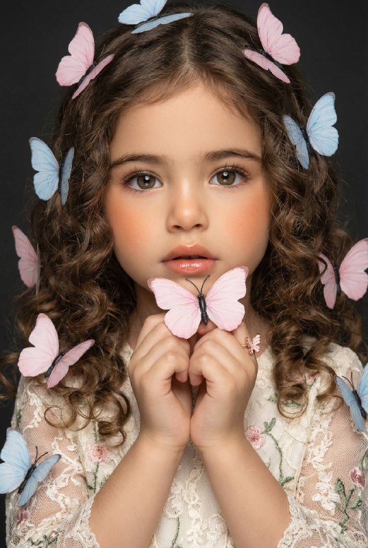 Butterfly DreamМеню создать изображение NANO BANANO PRO...