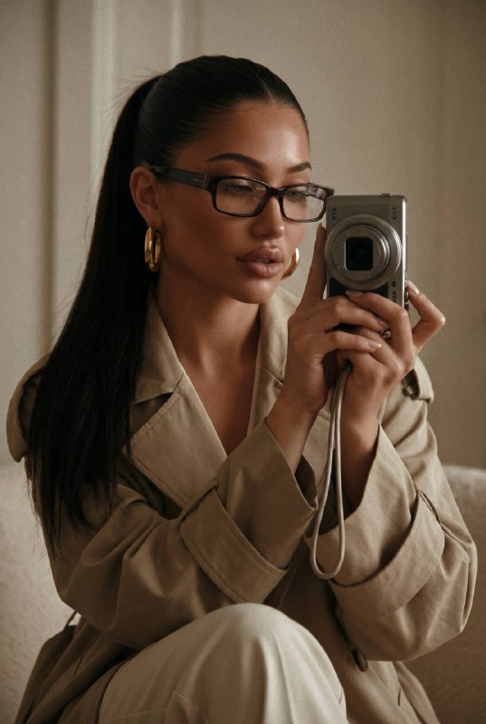 Retro Muse Меню создать изображение NANO BANANO...