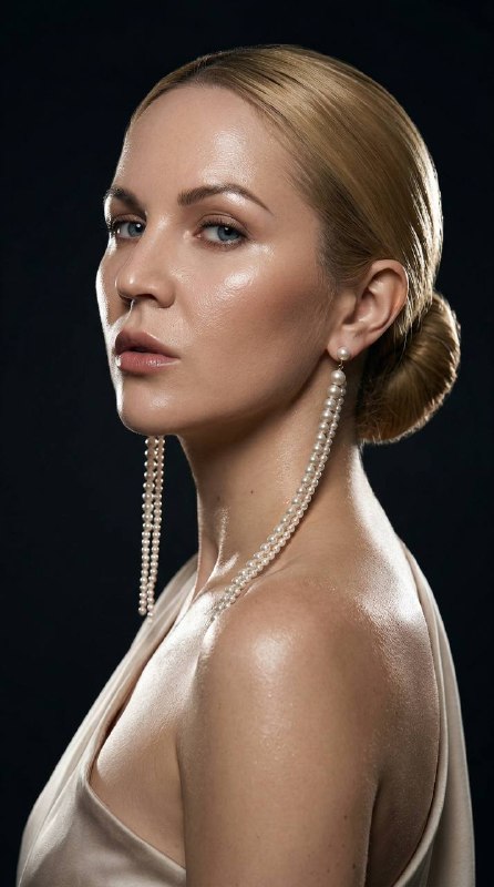 Фотореалистичный high fashion cinematic portrait молодой женщины...