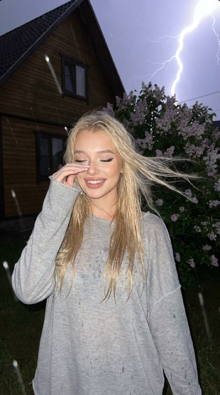 Создаем кадр с молниейВажно! Чтобы добиться такого...