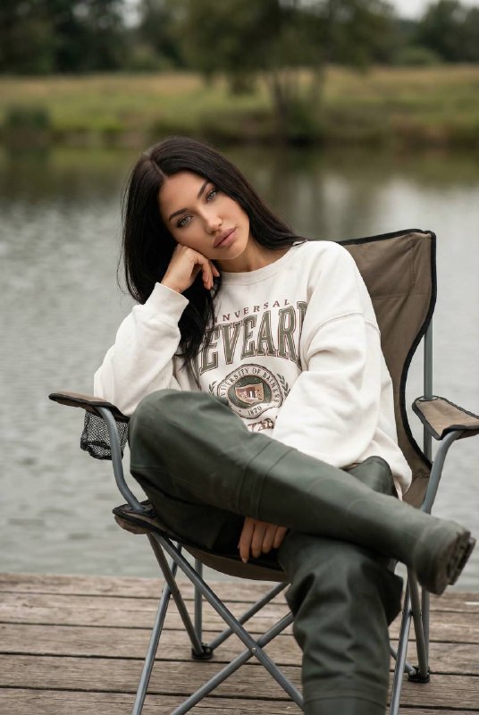 Lake Chair Меню создать изображение NANO BANANO...