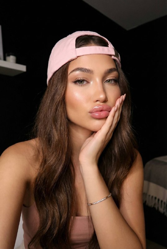 Selfie timeМеню создать изображение NANO BANANO PRO...