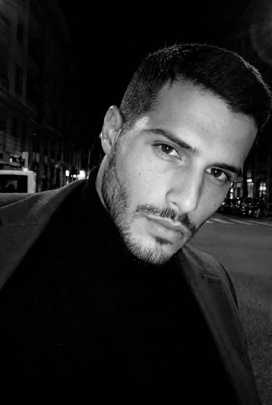 Selfie Portrait Меню создать изображение NANO BANANO...