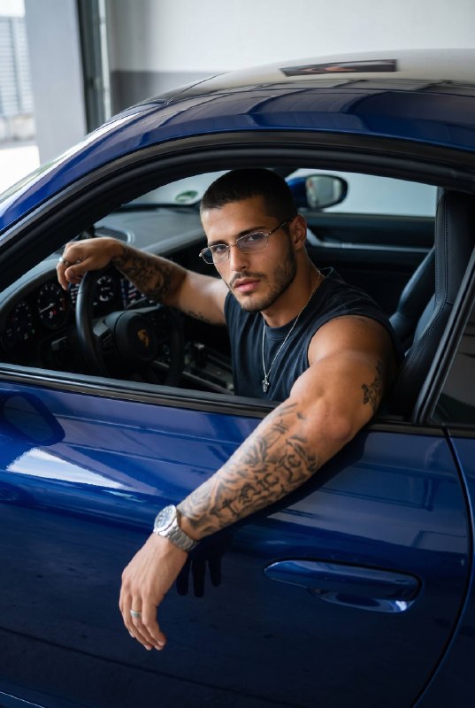 Car Window Меню создать изображение NANO BANANO...