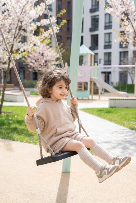 Spring SwingМеню создать изображение NANO BANANO PRO...