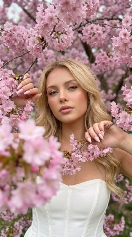Создаем фото в цветах сакурыВажно! Чтобы добиться...