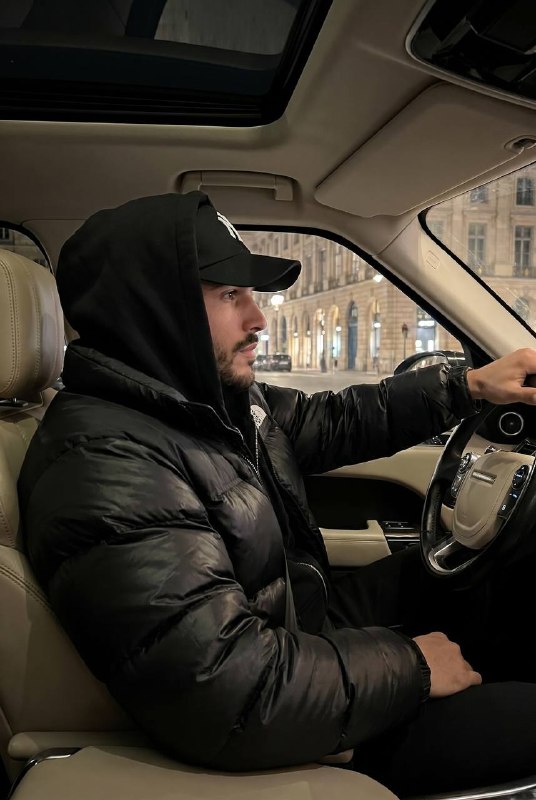 Midnight Drive Меню создать изображение NANO BANANO...
